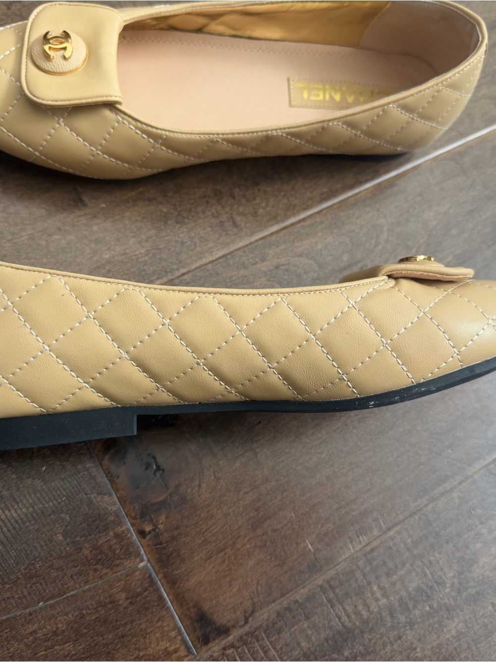 Cream Quilted Leather Logo Ballet Flats - Picture 2 of 6